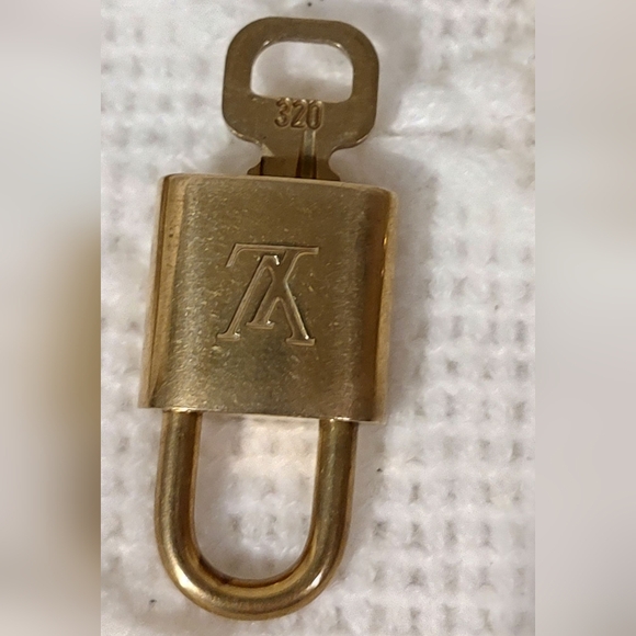 Louis Vuitton #300 Series Lock & Key Sets Vintage EUC Necklaces Brass Gold - Picture 12 of 16